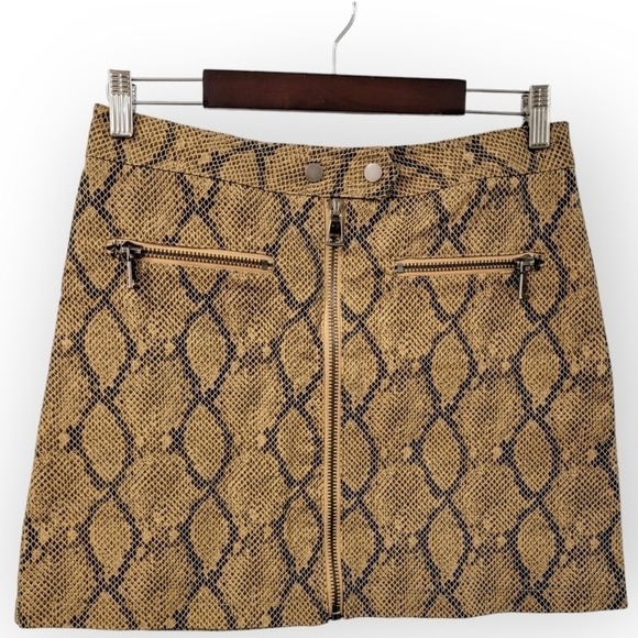 She + Sky Snakeskin Print Mini Skirt Size Medium - Picture 5 of 12